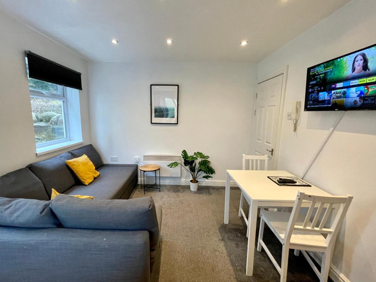 6 Person Apartment In City Centre Cardiff Exterior photo